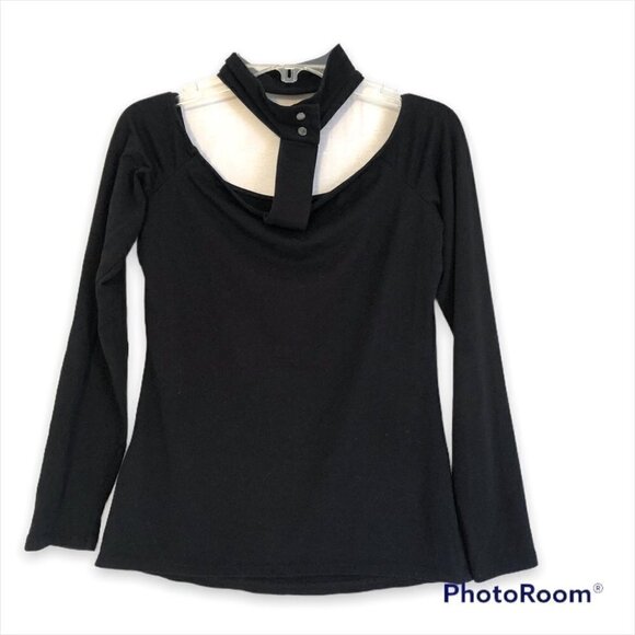 NWOT Guess Long sleeve Black Top Size Small with  Mock neckline - Picture 2 of 8